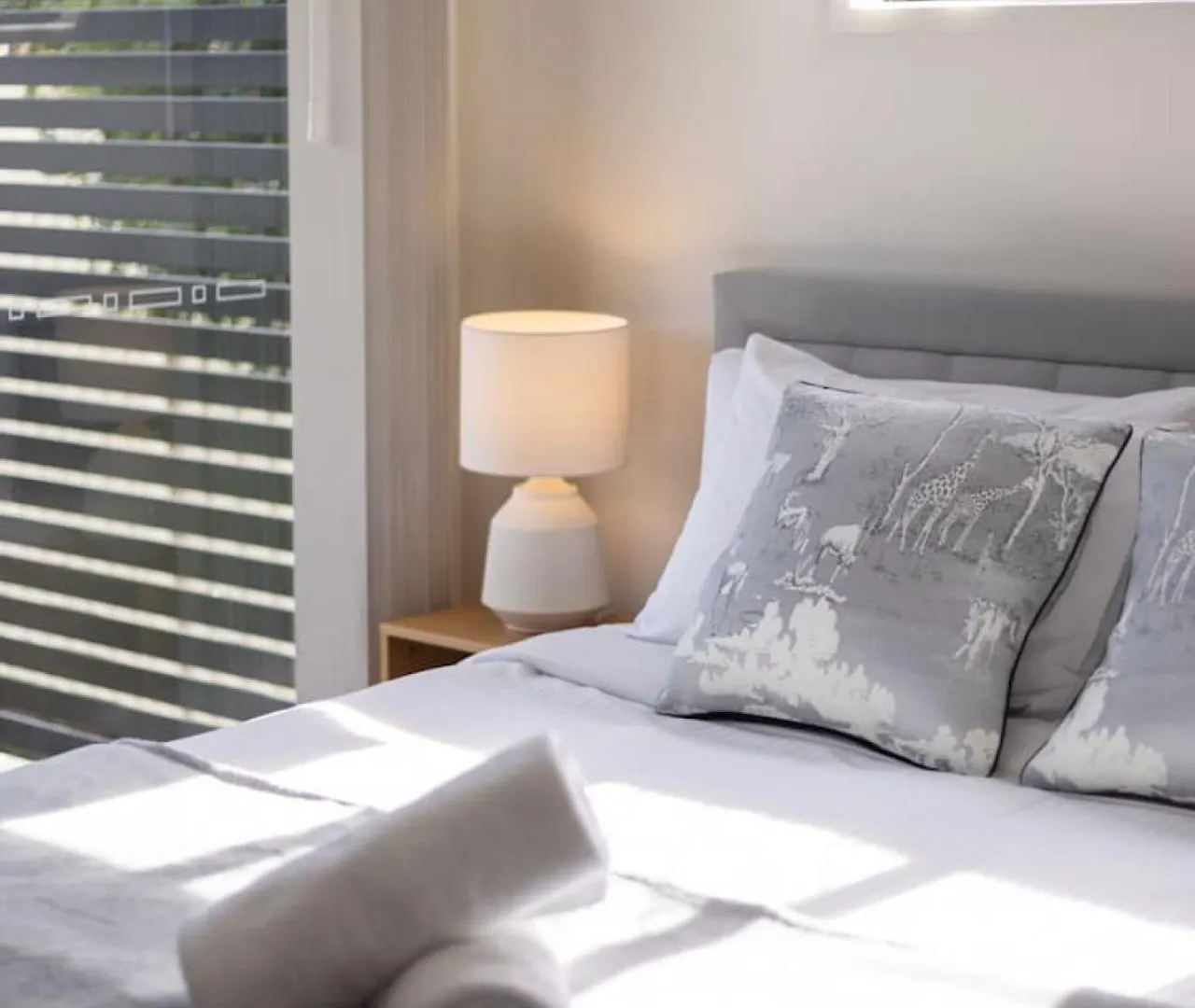 3Bd Townhouse Close To Shops, Transport With Carpark Brisbane Australia